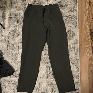 Lululemon On The Fly Pant green